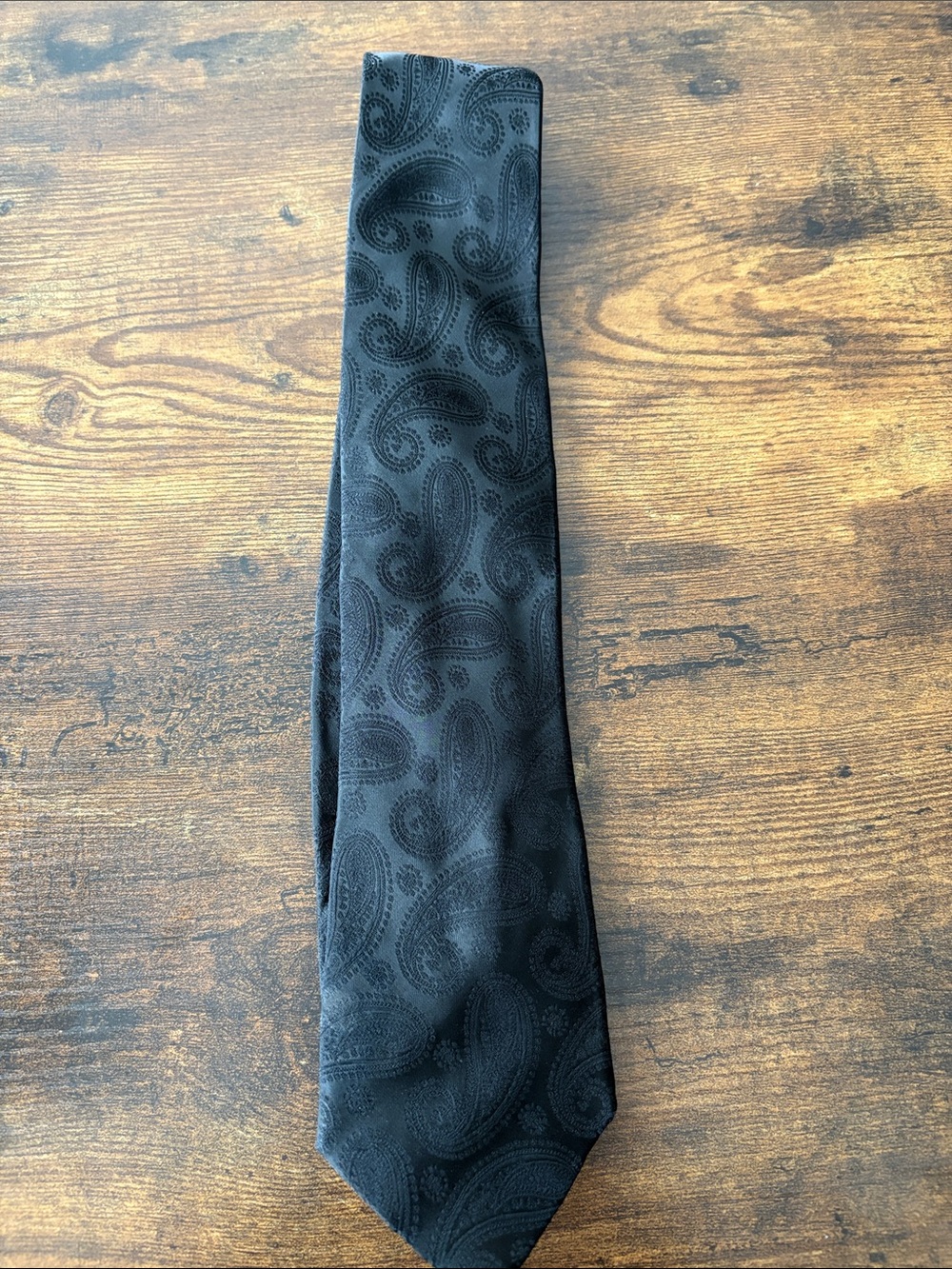 Black Paisley Men's Silk Tie - Classic Formal Accessory